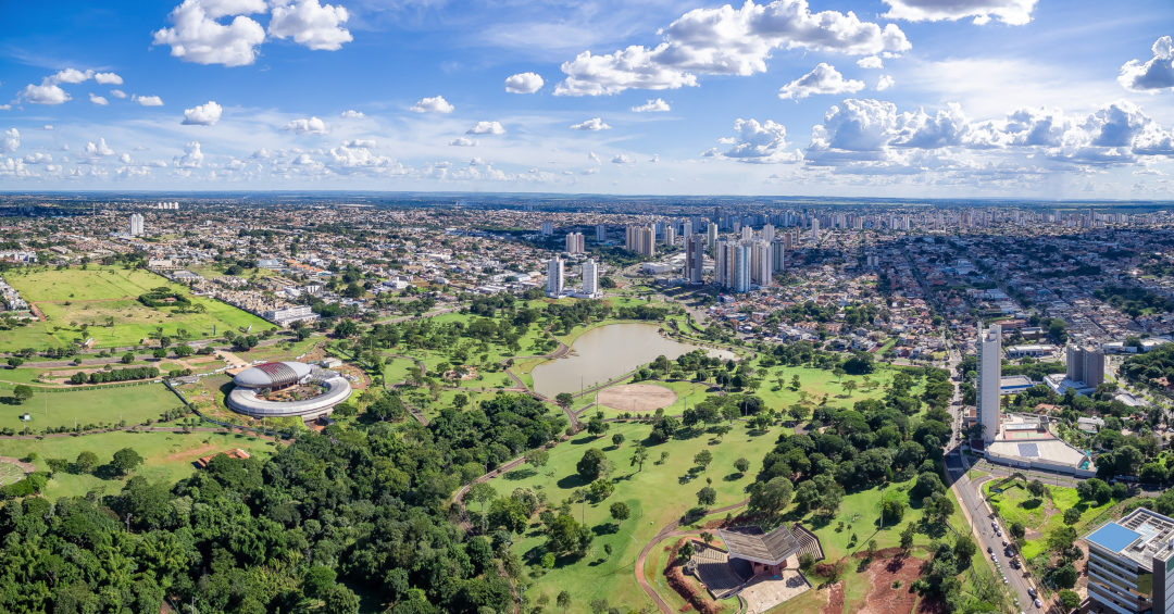 Panoramic aerial view of the city of Campo Grande MS, Brazil and the park of the indigenous nations.